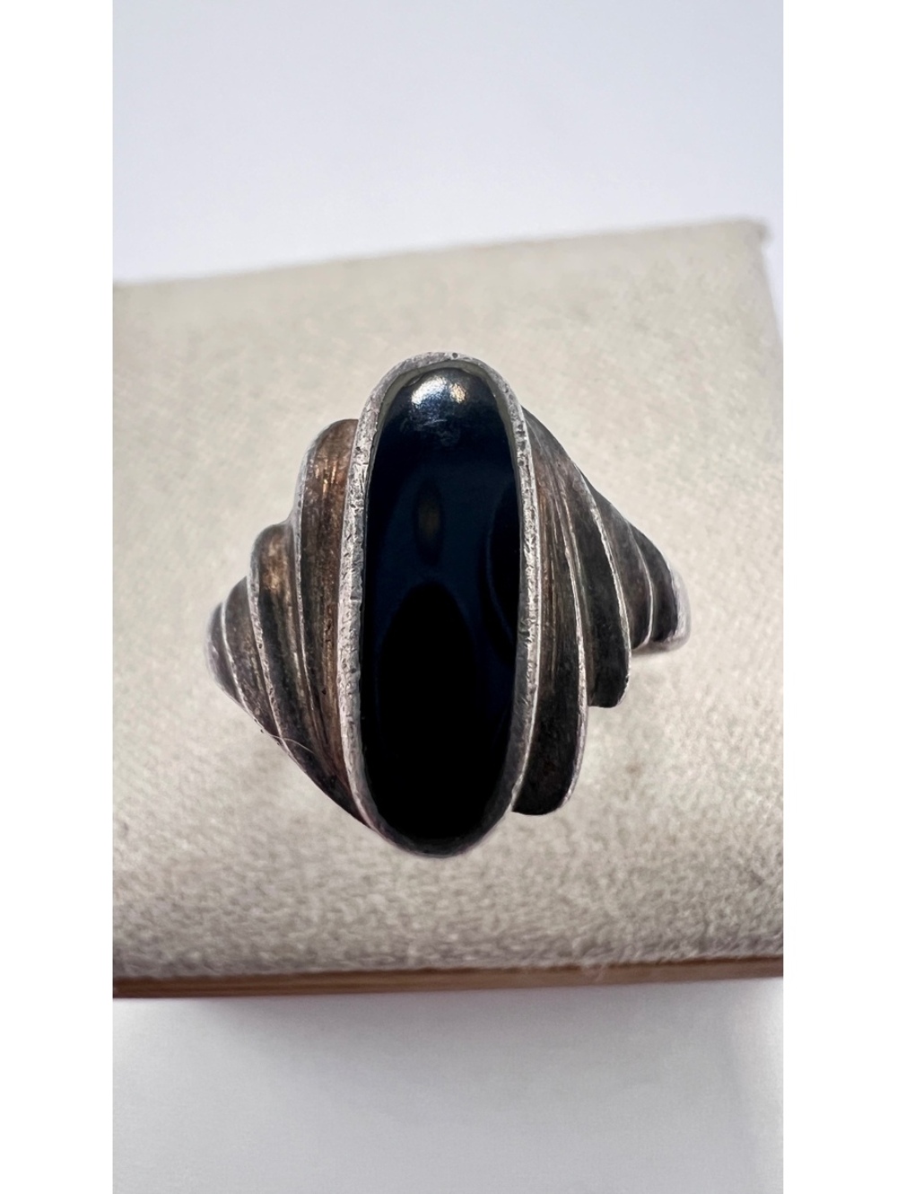 Vintage 925 Sterling Silver Black Onyx Ribbed Ring Size 3.5 2.06g